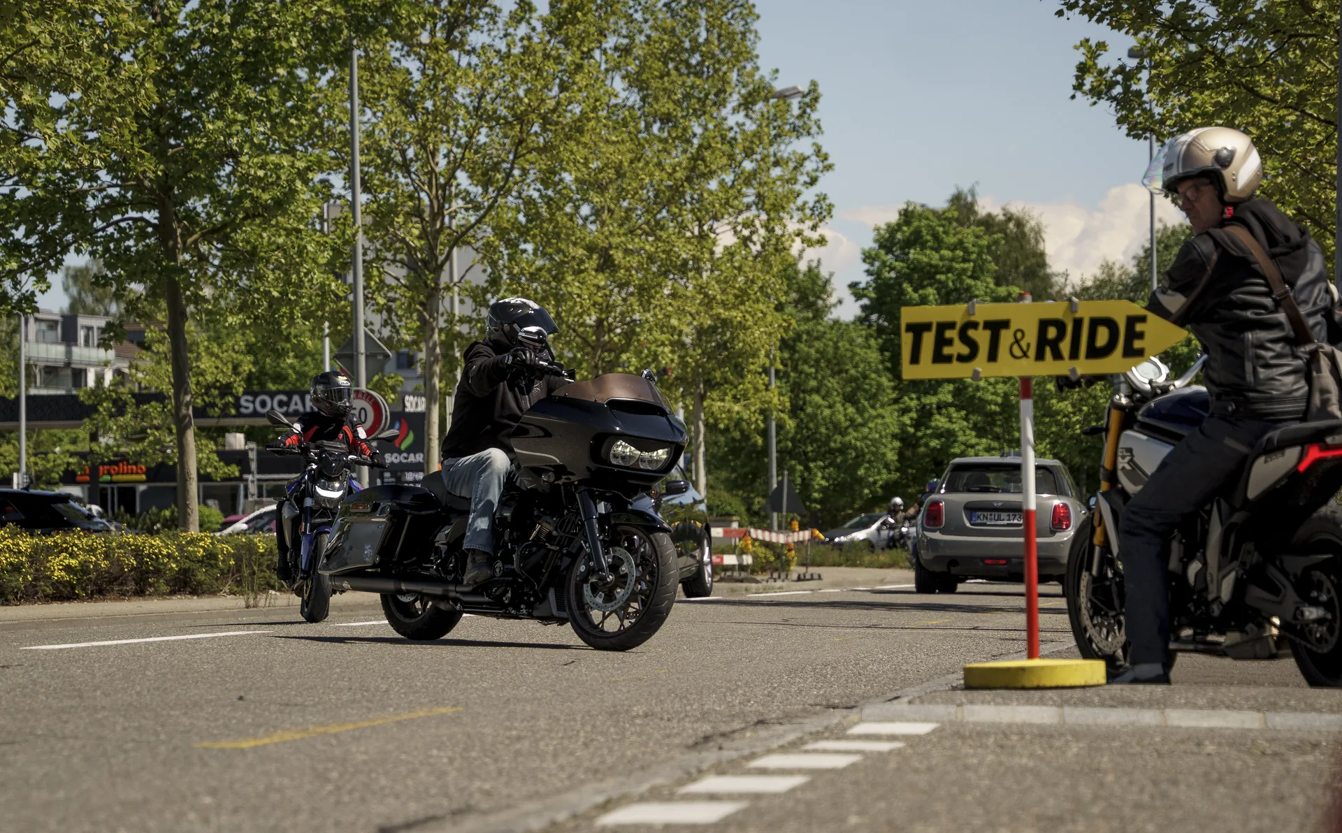 Motorräder auf der Teststrecke am Test&Ride in Kreuzlingen